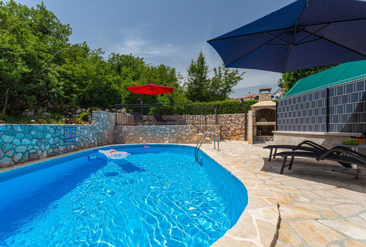 Apartment With A Private Swimming Pool, Garden & Bbq Gostinjac 외부 사진